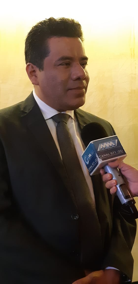 Se deslinda rector de UABJO de robo y actos porriles