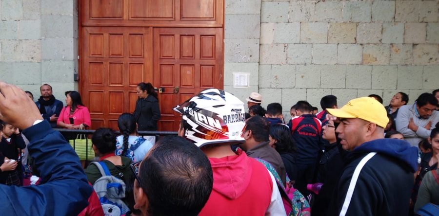 Por segundo día maestros toman la escuela Basilio Rojas