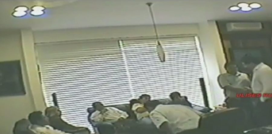 Ulises Ruiz y Abel Trejo entregaban maletas repletas de millones de pesos