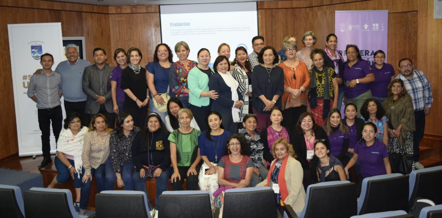 Coinciden universitarias en luchar juntas contra violencia de género en el país