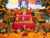 El altar de muertos, una colorida tradición mexicana para recordar a nuestros  difuntos