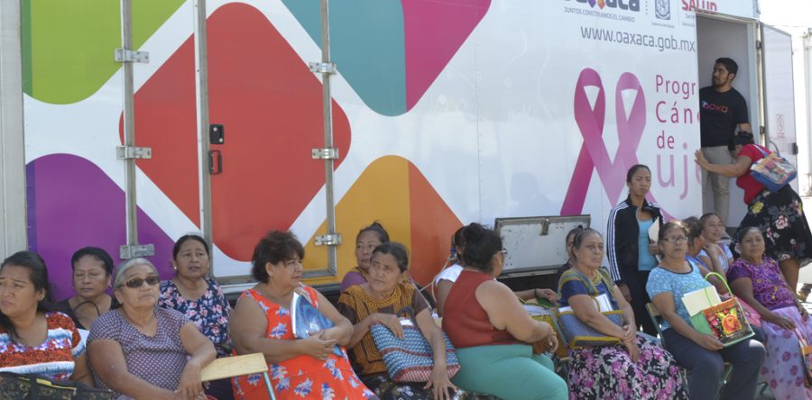 Acercan atención médica a través de Feria de la Salud en Juchitán