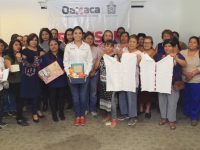 Entregan Sedesoh y BanOaxaca “Créditos a la Palabra de la Mujer”