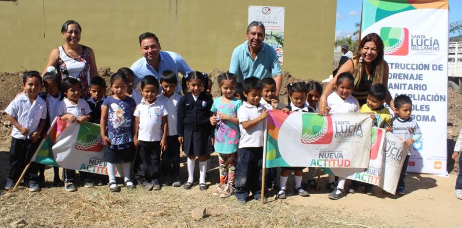 Si algo caracteriza a mi gobierno es que lo que iniciamos, lo terminamos, aseguró Raúl Cruz en el inicio de obra de rehabilitación de drenaje sanitario