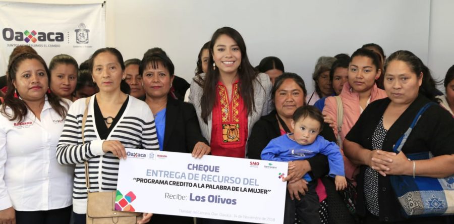 A través de más créditos, Gobierno de Oaxaca continúa trabajando en el empoderamiento de las mujeres