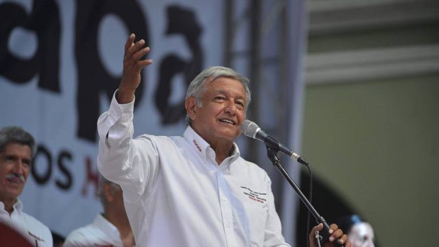 Aún no entra en funciones y AMLO ya cumplió dos promesas de campaña
