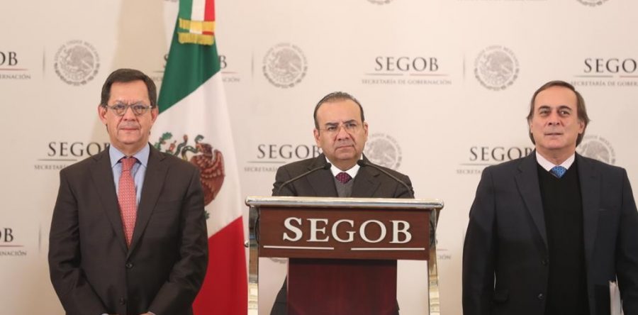 Alerta Navarrete a caravana de “peligro extremo” de cruzar a EU