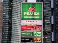 Bonos de Pemex se desploman ante presión por AMLO