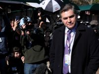 Casa Blanca amenaza con vetar a reportero de CNN; la cadena pide audiencia