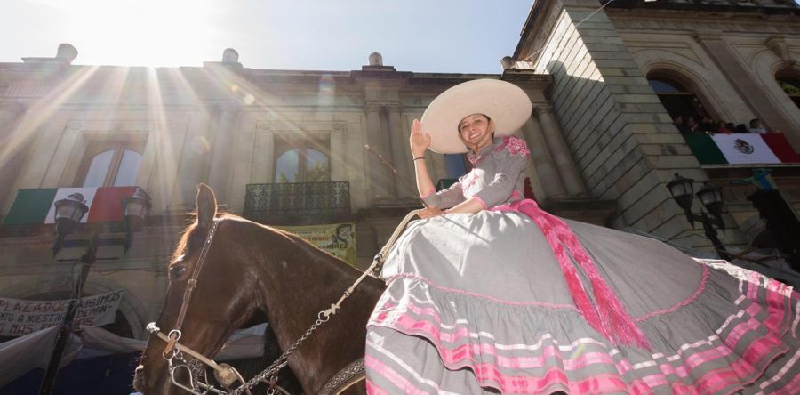 Con Desfile Cívico- Deportivo Gobierno de Oaxaca conmemora 108 Aniversario de la Revolución Mexicana