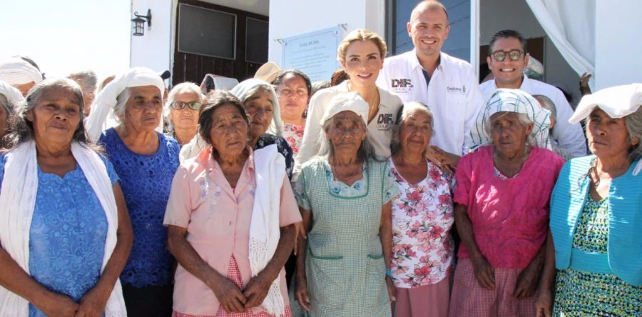 Ivette Morán de Murat inaugura Casa de Día en el municipio de San Pedro Cajonos
