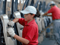 Desocupación nacional retrocede a 3.2 por ciento en octubre