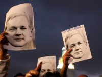 Documento judicial de EU sugiere cargos contra Assange