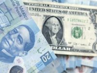 Dólar inicia semana hasta en 20.50 pesos en casas de cambio