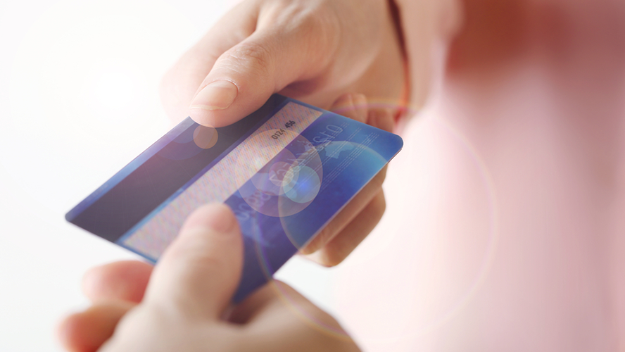 El ‘lado b’ de quitar comisiones bancarias: golpe de 17,000 mdp en recaudación fiscal