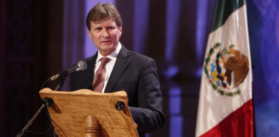 Estamos a tiempo de corregir decisión sobre NAIM: De la Madrid