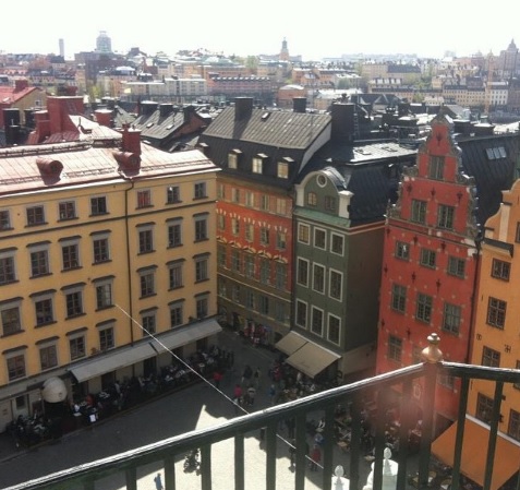 Estocolmo: explosión en edificio de la Academia Sueca