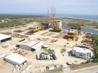 Gobierno desistirá de refinería si así se elige en consulta ciudadana