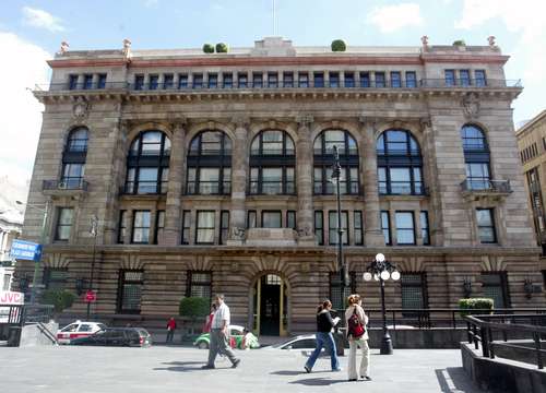 Históricas, las transferencias de mexicanos al exterior