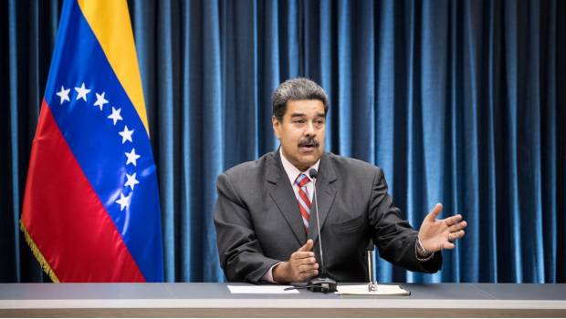 Insisten senadores del PRI en retirar invitación a Maduro