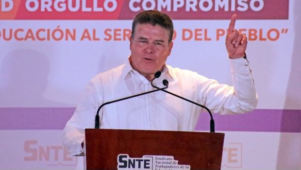 Juan Díaz de la Torre renunciaría este jueves a dirigencia del SNTE