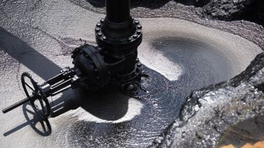 Noviembre, el peor mes para el petróleo en una década