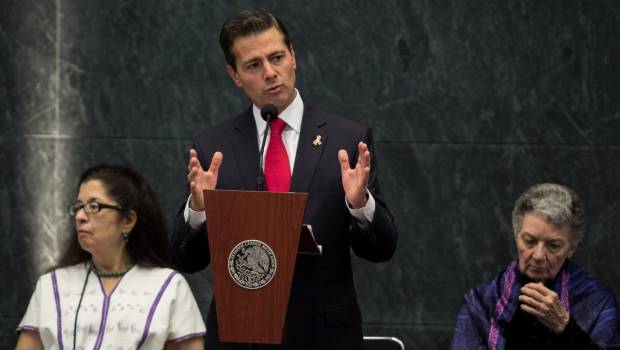 Peña Nieto notifica al Senado que asistirá a Cumbre Iberoamericana