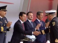 Peña Nieto pide al Estado Mayor ser leales a nueva etapa del país