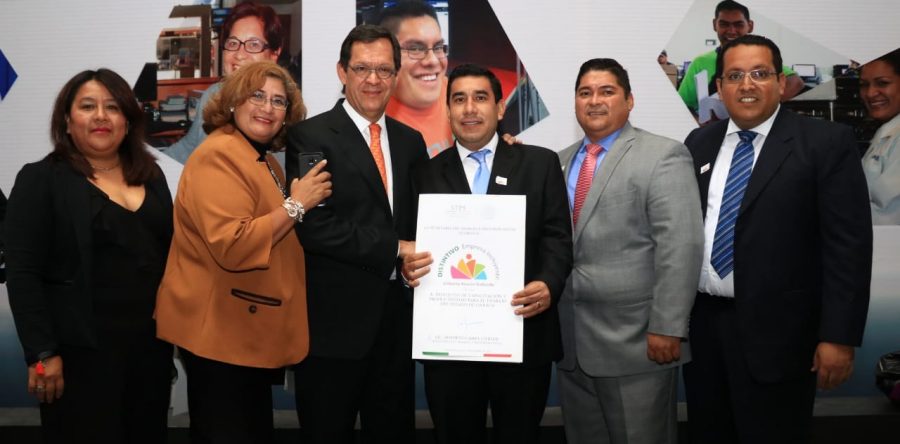 Por segundo año consecutivo el Gobierno de Oaxaca recibe Distintivo Empresa Incluyente “Gilberto Rincón Gallardo”