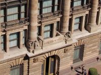 Renuncia subgobernador de Banxico