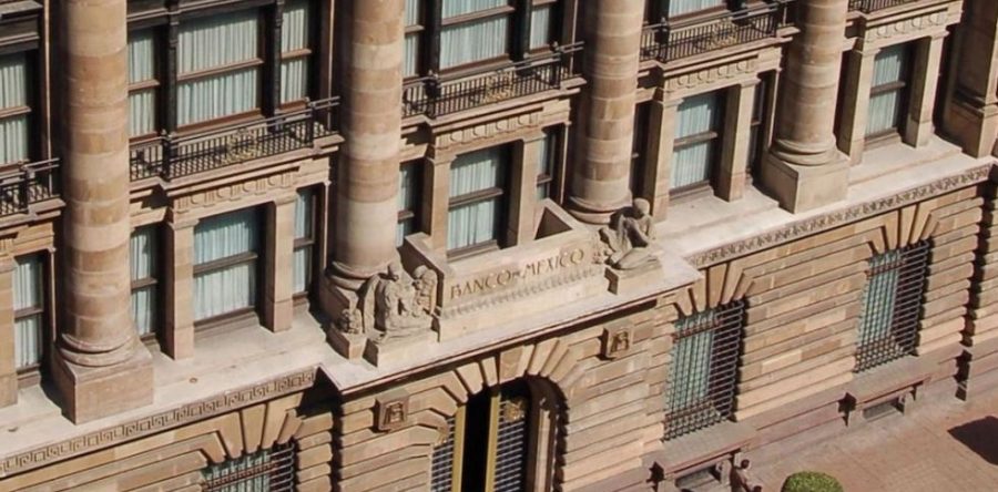 Renuncia subgobernador de Banxico