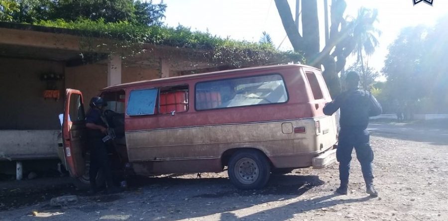 Asegura Policía Estatal hidrocarburo en Cosolapa