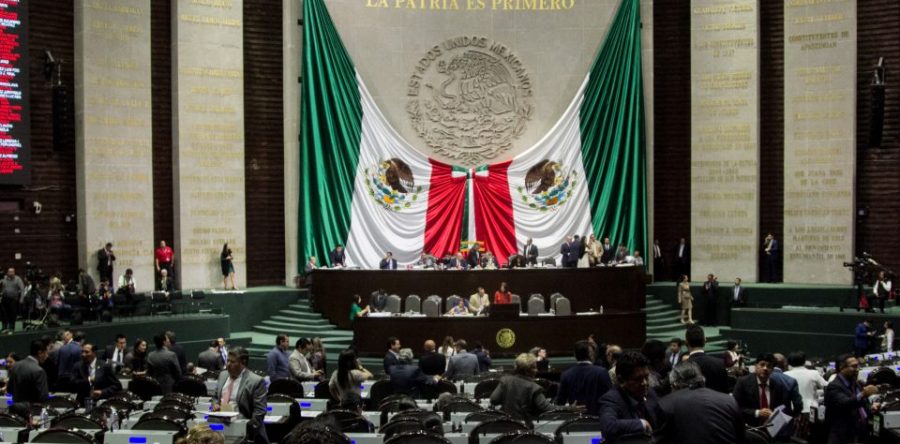 ¿Segob va a controlar los medios públicos? Expertos lo temen, diputados lo niegan