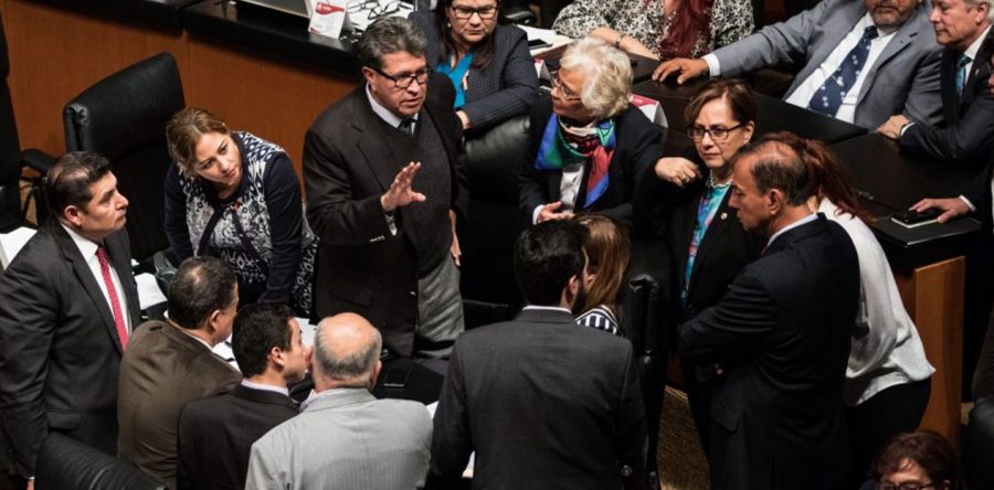 Senado aprueba en lo general ley que avala a ‘superdelegados’ y SSP