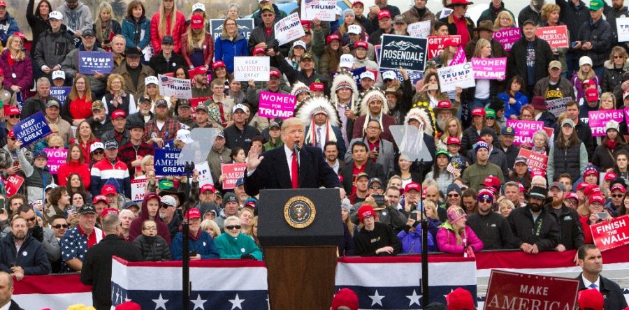 Trump destaca economía y nacionalismo antes de elecciones