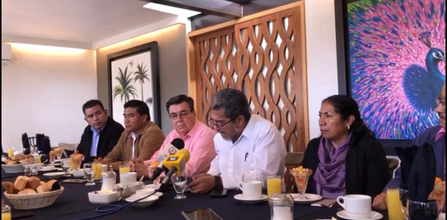 Se reúne SNTE con AMLO; acuerdan trabajar juntos para lograr transformación del país.