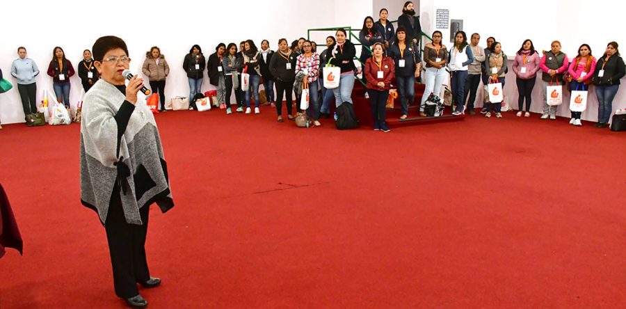 Reúne IEEPO a 200 docentes en Congreso de Educación Inicial