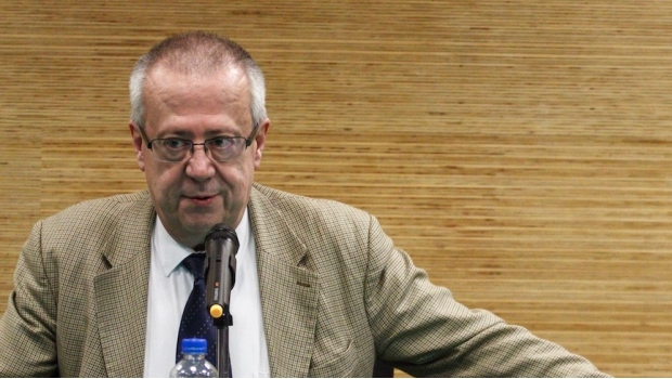 Ordena SHCP a todas las dependencias federales suspender contrataciones