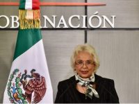 Reconoce Sánchez Cordero que será difícil bajar salarios de jueces