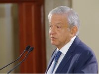 Afirma AMLO que manifestantes hicieron un plantón frente a su domicilio
