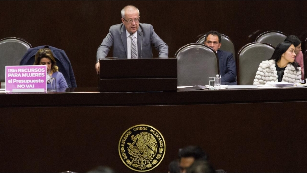 Durante 2019 no habrá gasolinazos: Carlos Urzúa