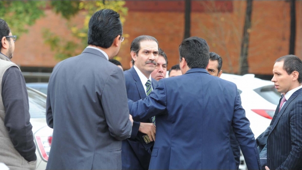 Reclaman rechazo a garantía para Guillermo Padrés