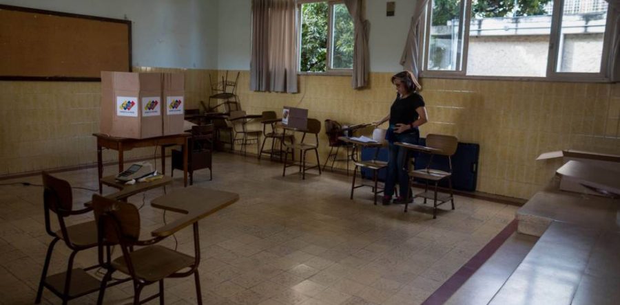 El chavismo se hace con el control de los municipios con más del 70% de abstención