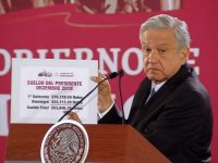 Regresa López Obrador más de $22 mil de su primera quincena