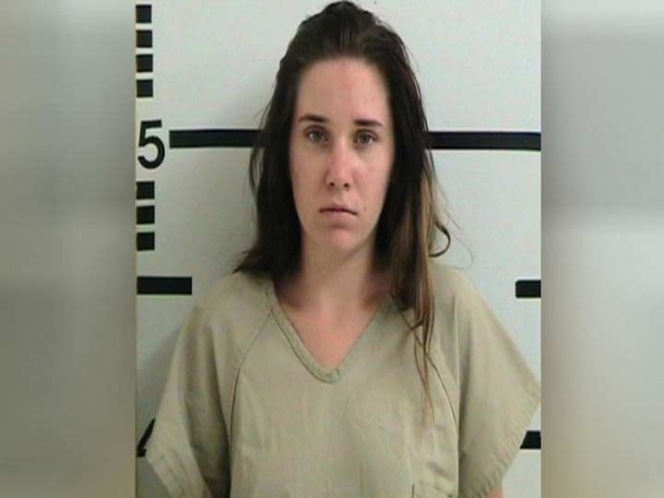 Se fue de fiesta, encerró a sus hijas en el coche y murieron