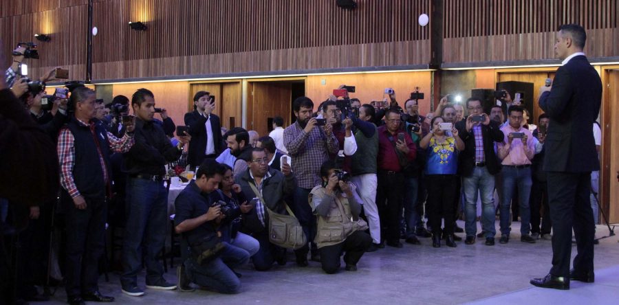 Reconoce Alejandro Murat aportación de los medios de comunicación al desarrollo de Oaxaca