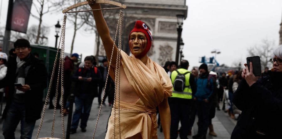 Continúan protestas de ‘chalecos amarillos’ en toda Francia
