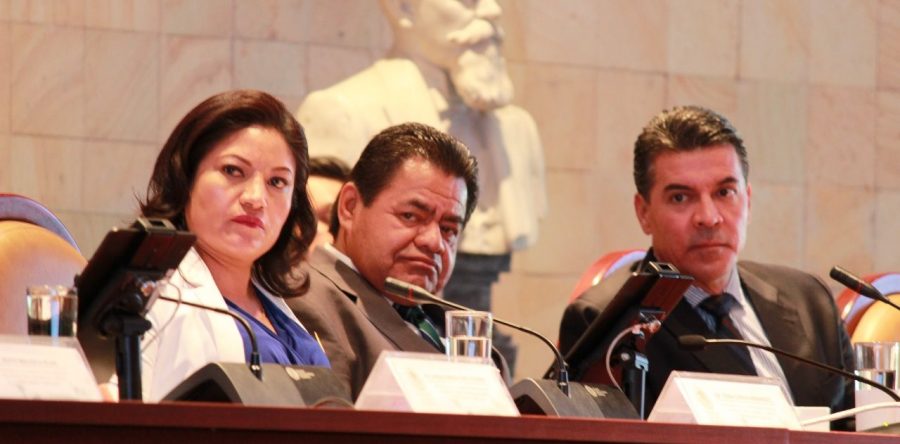 Última oportunidad de la República para ser diferente: Alfredo Martínez de Aguilar