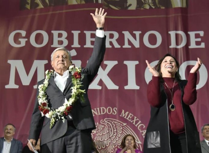AMLO en Palacio Nacional 5.- Populismo neoliberal: Carlos Ramírez
