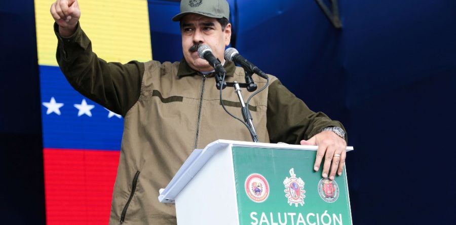 Pide Maduro lealtad a militares y estar atentos ante “traidores”
